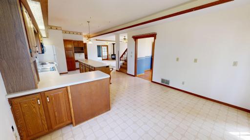 411 60th Avenue NE, Willmar, MN 56201
