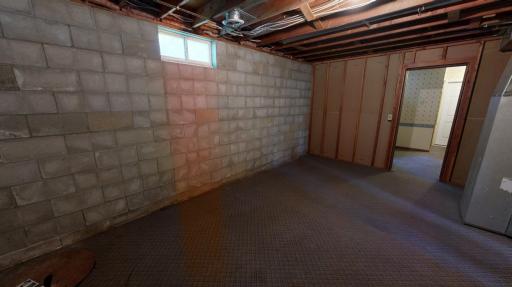 411 60th Avenue NE, Willmar, MN 56201