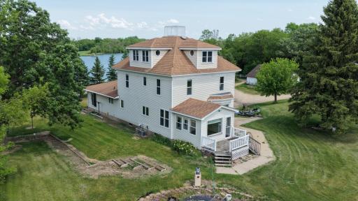 411 60th Avenue NE, Willmar, MN 56201