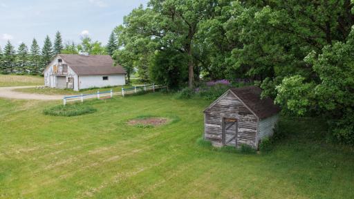 411 60th Avenue NE, Willmar, MN 56201