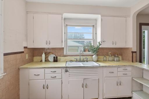1119 Kingsford Street, Saint Paul, MN 55106