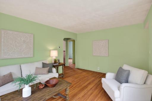 1119 Kingsford Street, Saint Paul, MN 55106