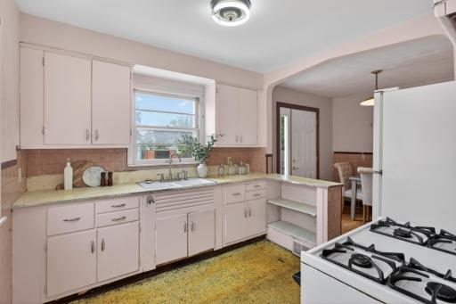 1119 Kingsford Street, Saint Paul, MN 55106