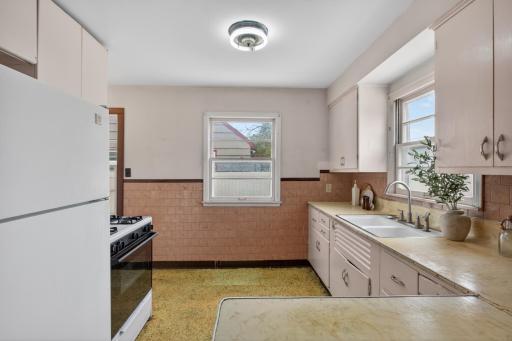 1119 Kingsford Street, Saint Paul, MN 55106