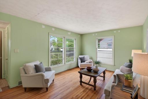 1119 Kingsford Street, Saint Paul, MN 55106