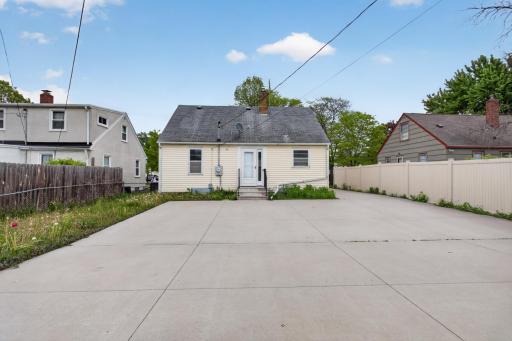 1119 Kingsford Street, Saint Paul, MN 55106