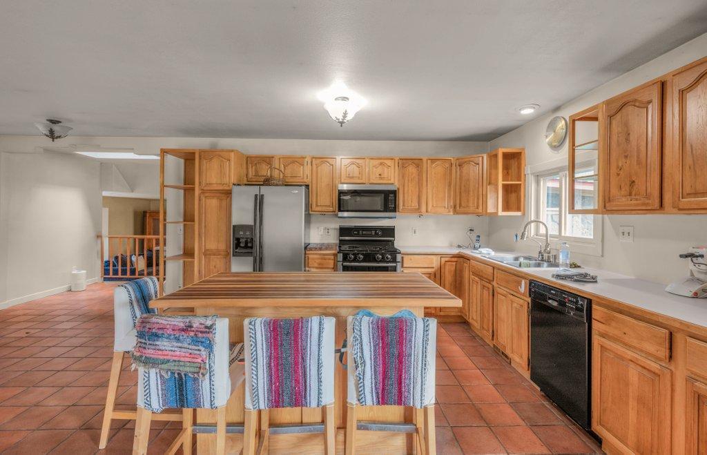 Stainless Steel Appliances!
