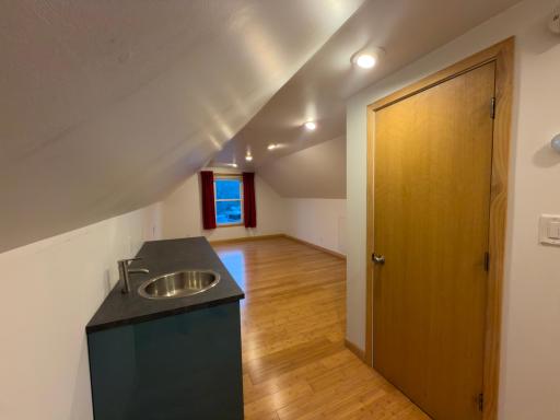 823 N 57th Avenue W, Duluth, MN 55807