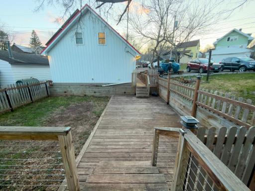 823 N 57th Avenue W, Duluth, MN 55807