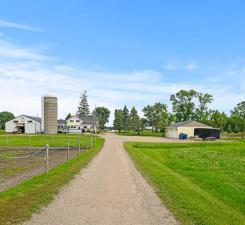 5095 Harff Road, Loretto, MN 55357