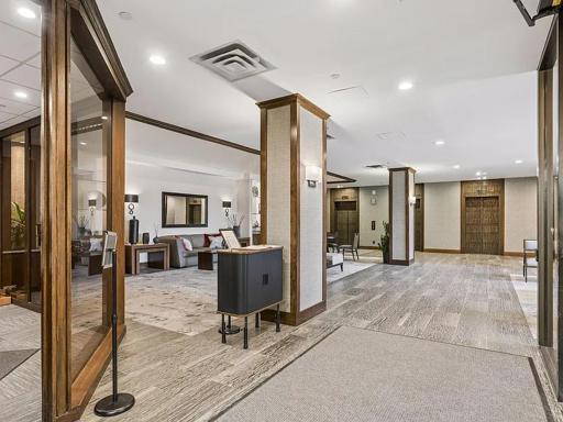 1235 Yale Place, 1701, Minneapolis, MN 55403