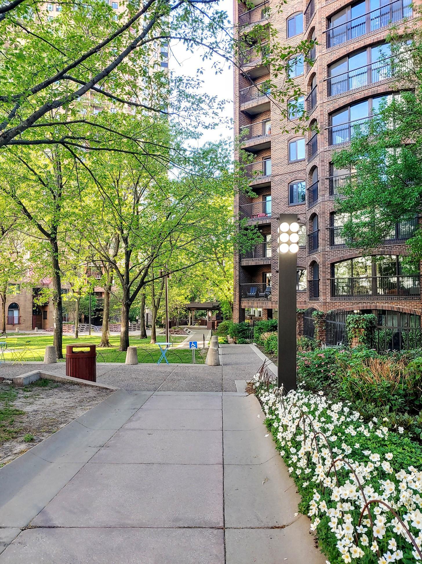 image001 (41).jpg