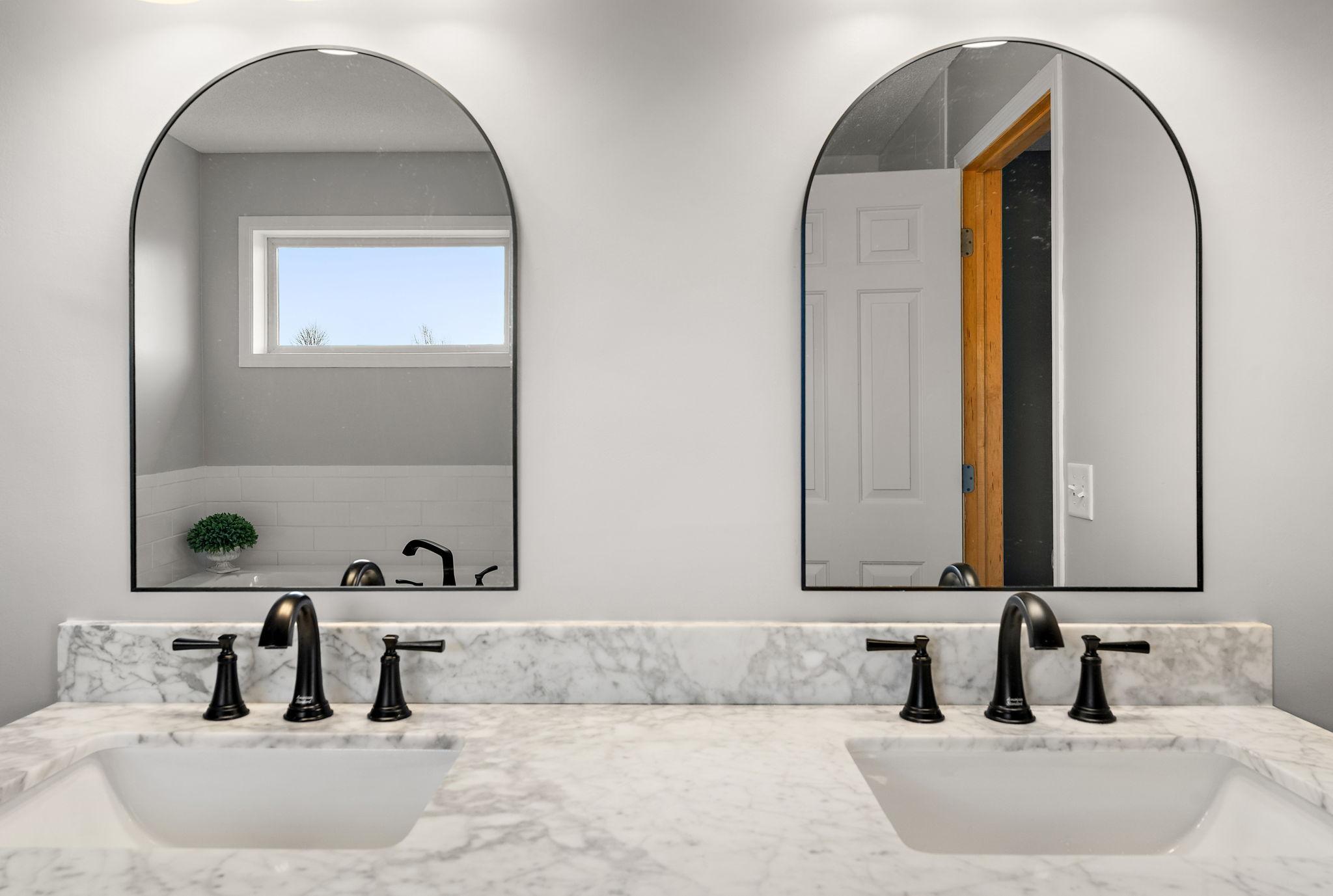 Bath Owners Detail.jpg