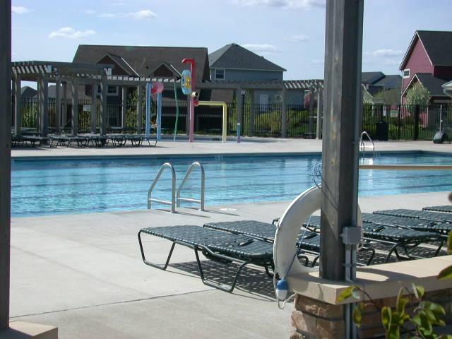pool2.JPG