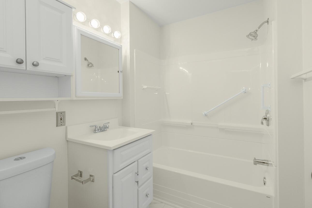Main Floor Full Bath