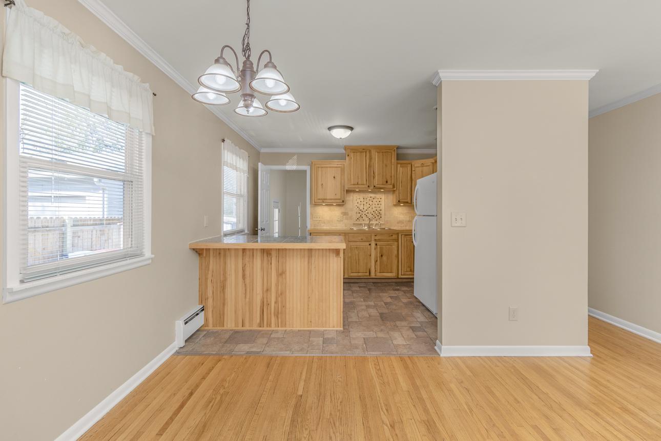 Dining/Kitchen
