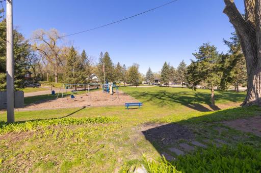 105 Warner Avenue S, Willernie, MN 55090