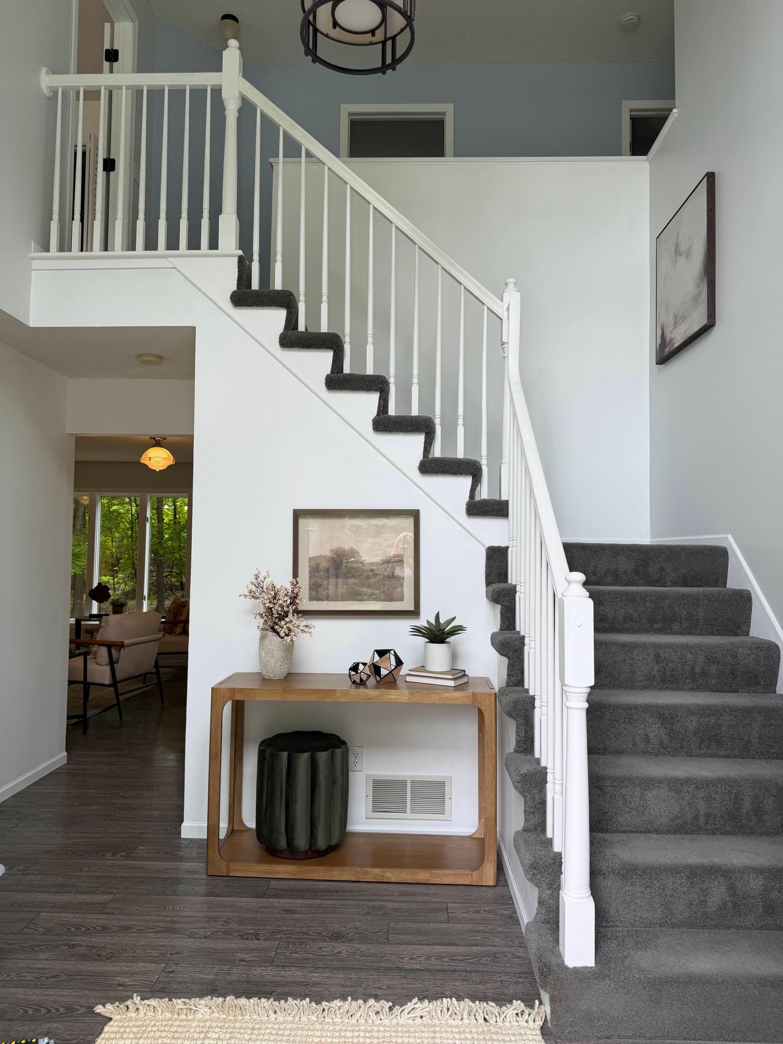 Foyer.jpg