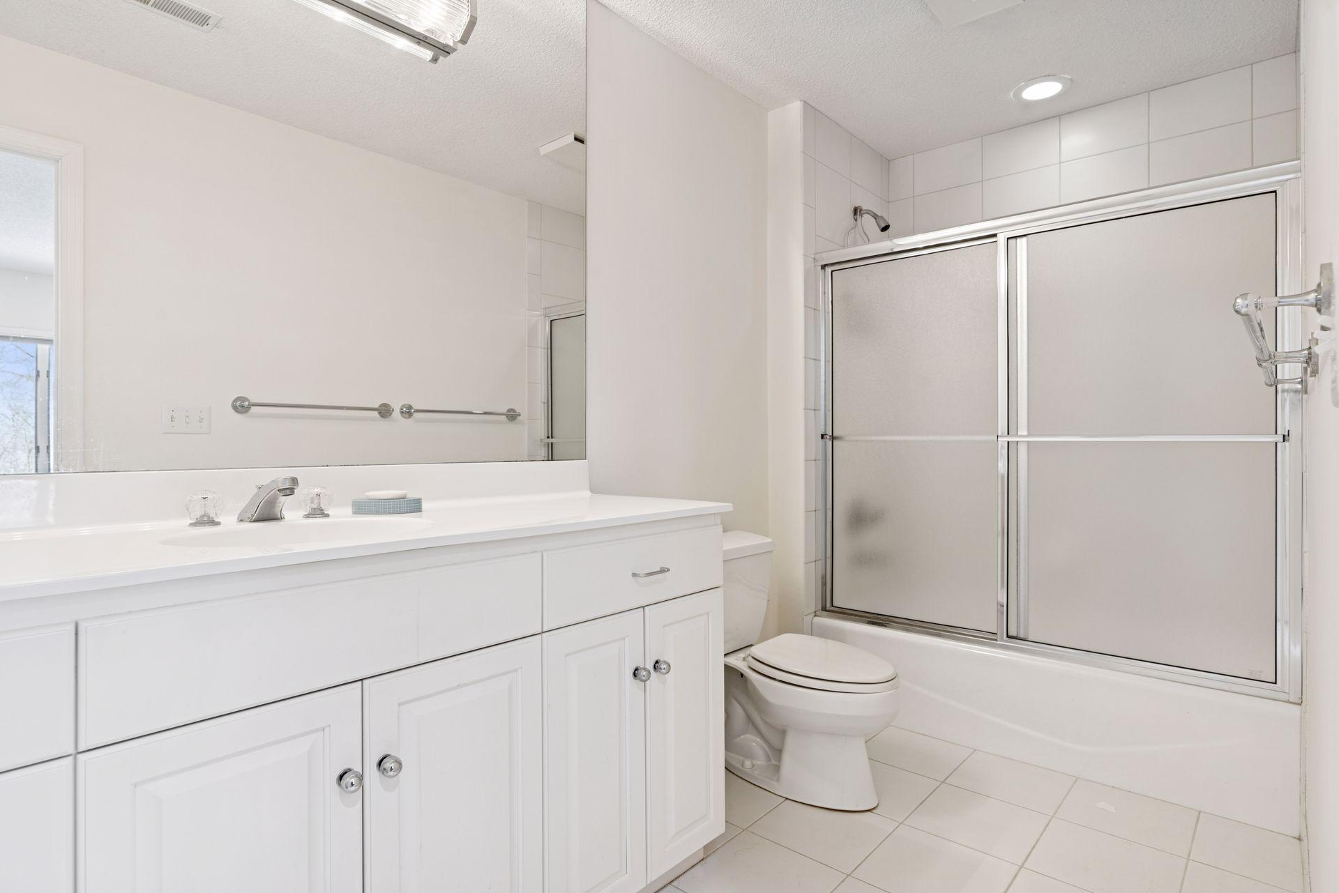 Bedroom 2 ensuite full bathroom