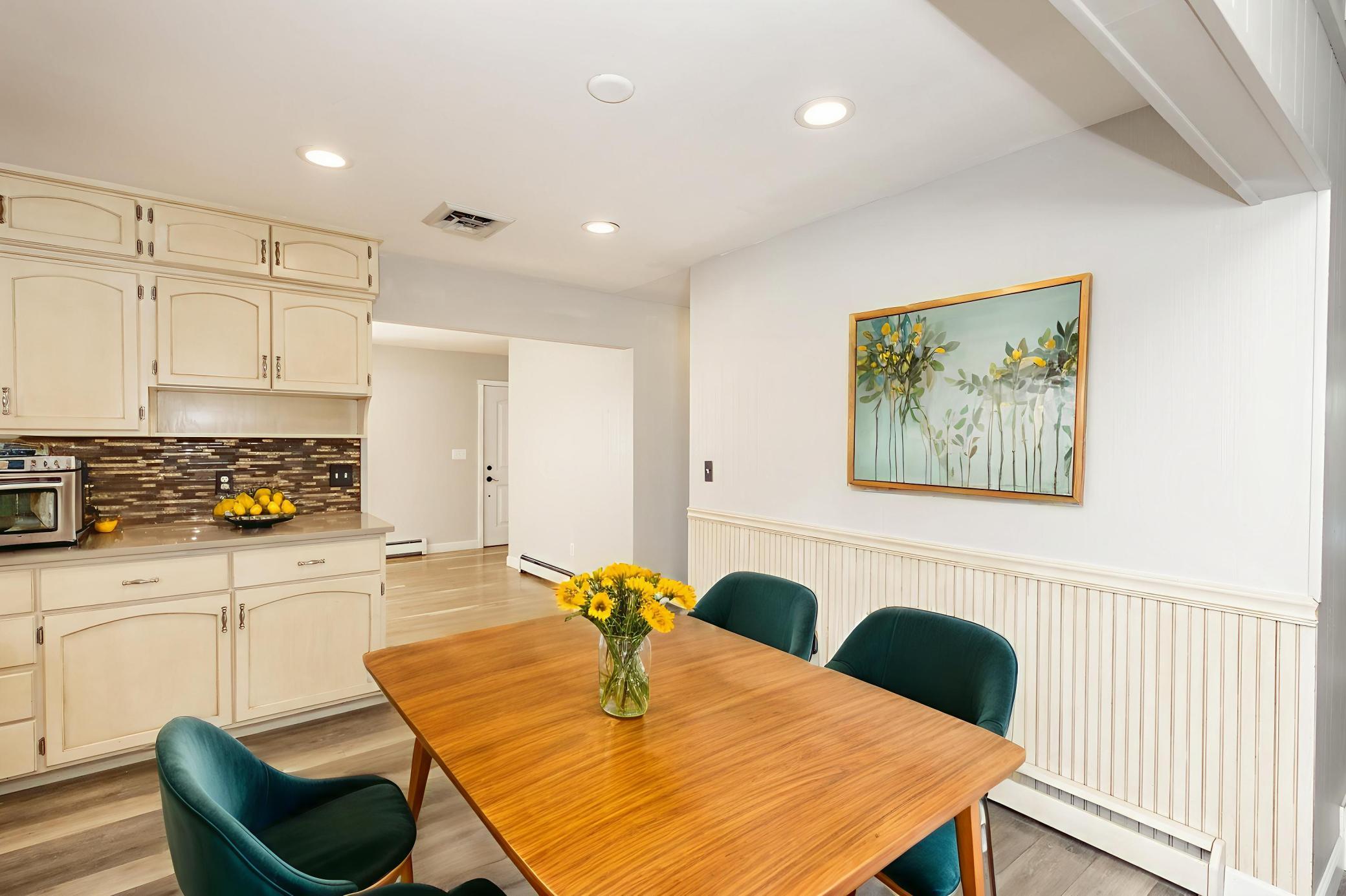 228-60-DiningRoom-Mid-CenturyModern-6.jpg