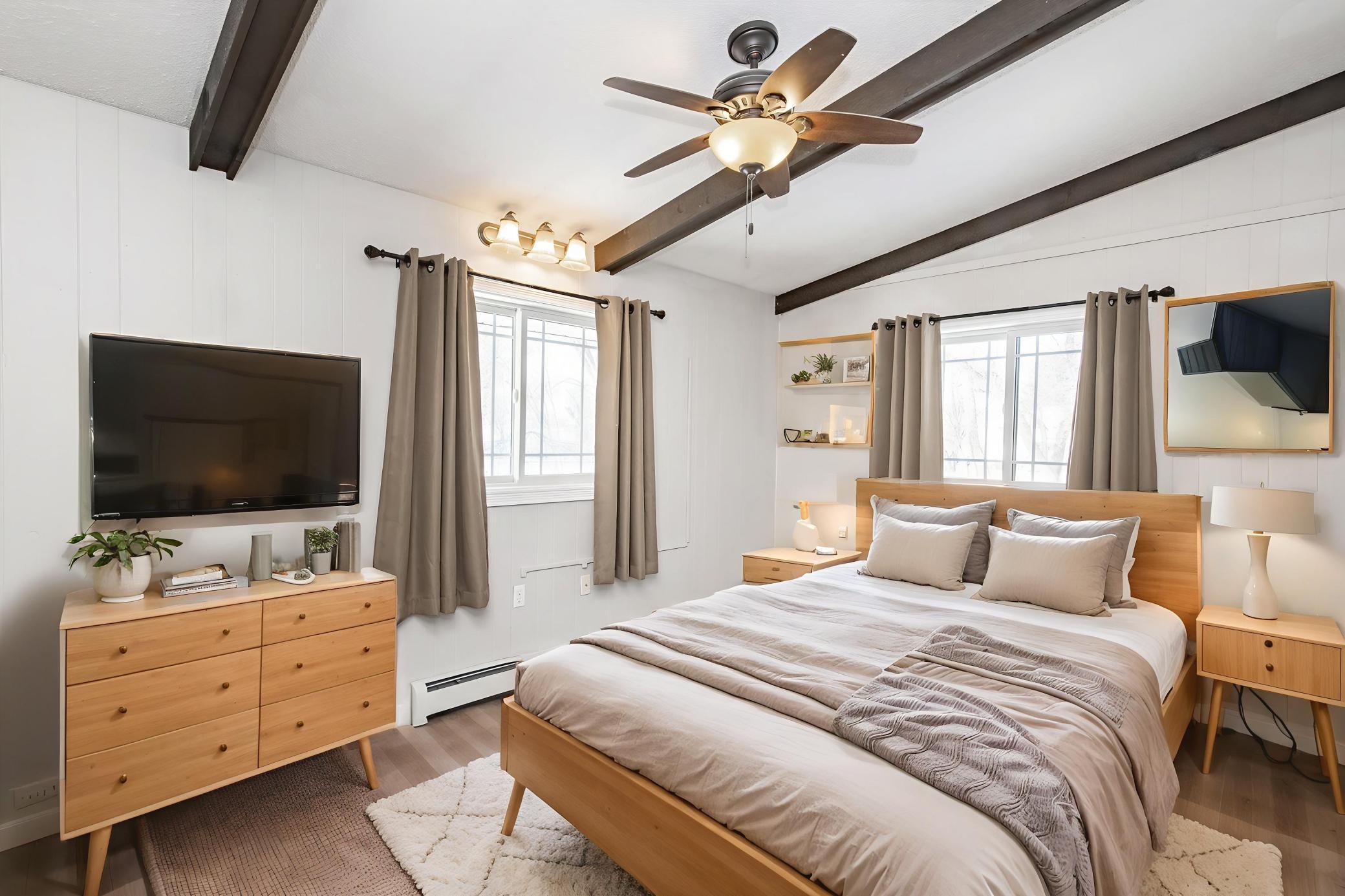 228-30-Bedroom-Scandinavian-4.jpg