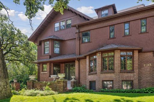 2000 Irving Avenue S, Minneapolis, MN 55405