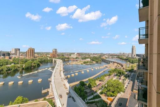 100 3rd Avenue S, 1703, Minneapolis, MN 55401