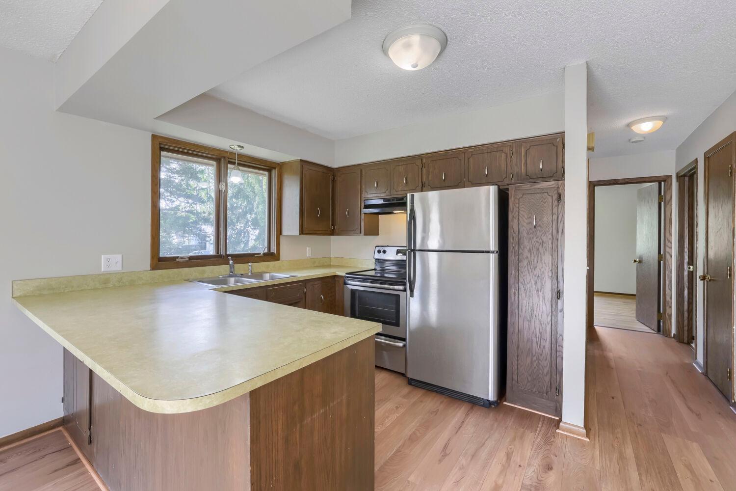 17012 Lexington Avenue NE - Web Quality - 013 - 10 Kitchen.jpg