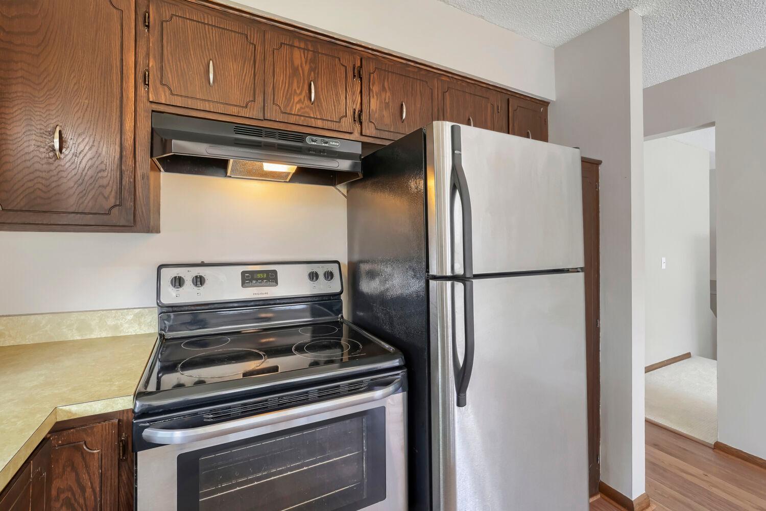 17012 Lexington Avenue NE - Web Quality - 015 - 12 Kitchen.jpg