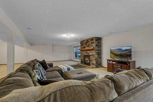 27338 110th Street NW, Zimmerman, MN 55398