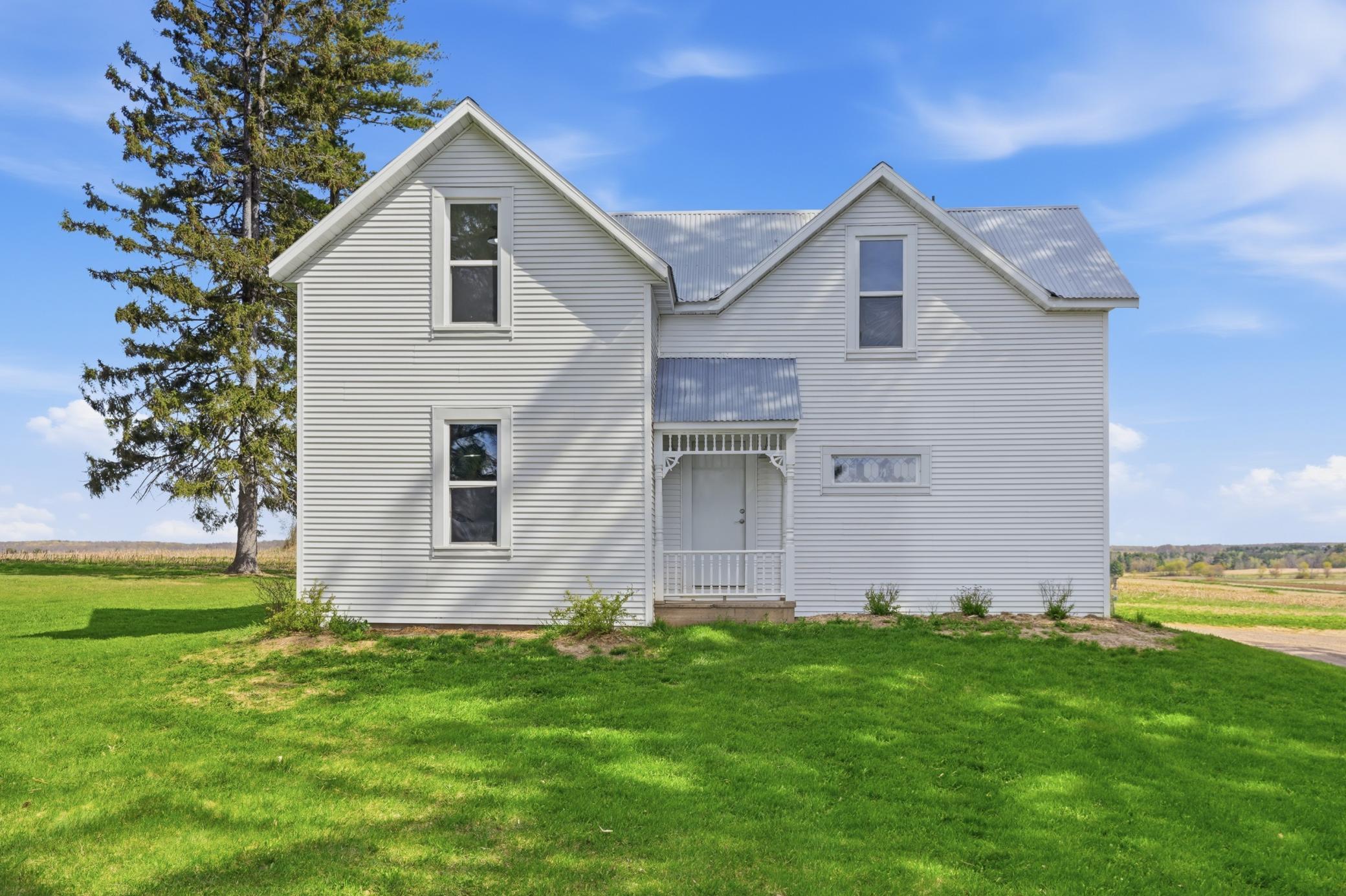 22-Front of Home.jpg