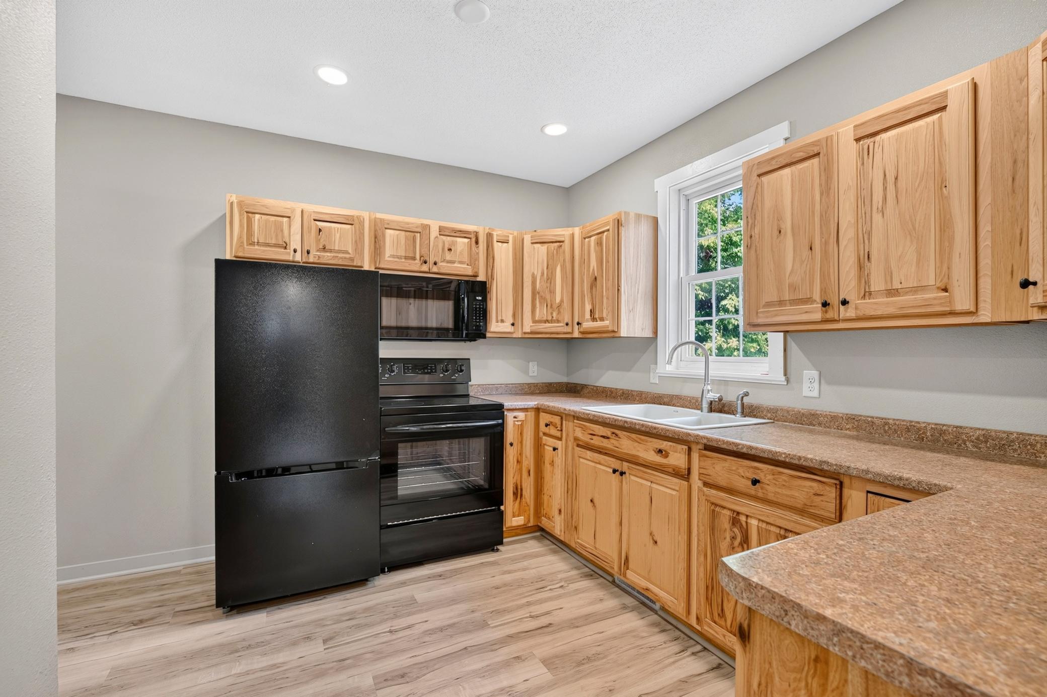 816-Summit-Kitchen-6.jpg