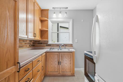 206 21st Street SW, Rochester, MN 55902