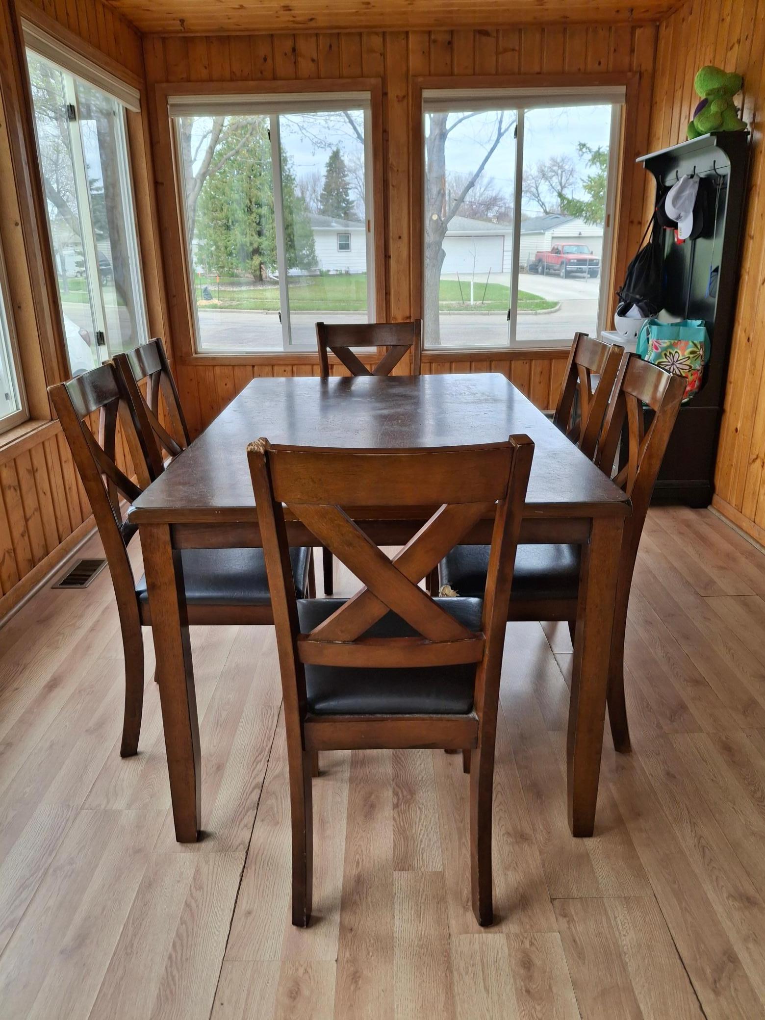 Four Season Sunroom used as Dining