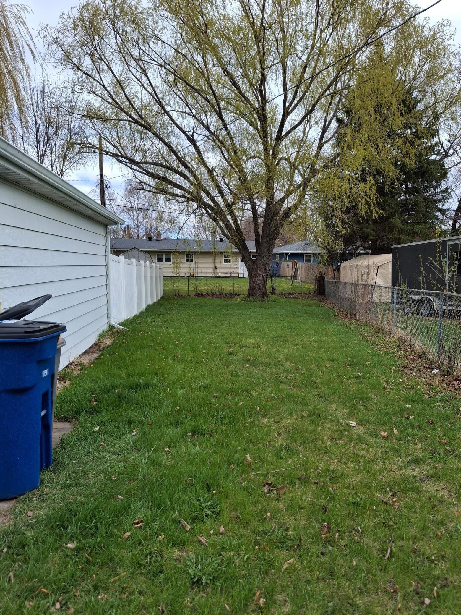 Extra Yard Outside the Fence