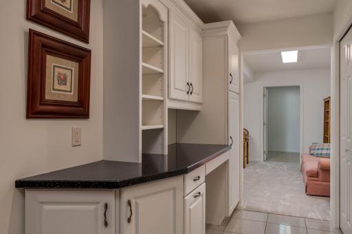 1429 Parkside Lane, North Mankato, MN 56003