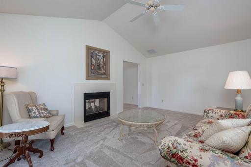 1429 Parkside Lane, North Mankato, MN 56003