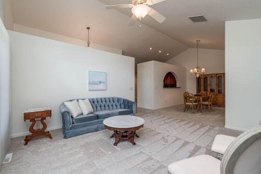 1429 Parkside Lane, North Mankato, MN 56003