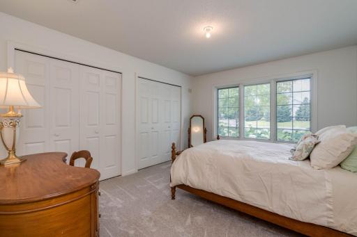1429 Parkside Lane, North Mankato, MN 56003
