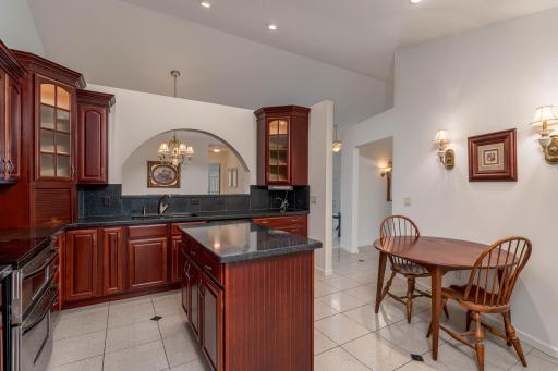 1429 Parkside Lane, North Mankato, MN 56003
