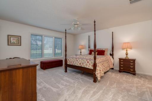 1429 Parkside Lane, North Mankato, MN 56003