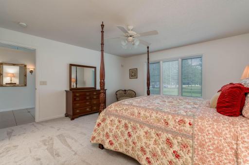 1429 Parkside Lane, North Mankato, MN 56003