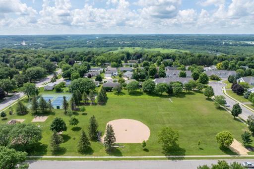 1429 Parkside Lane, North Mankato, MN 56003