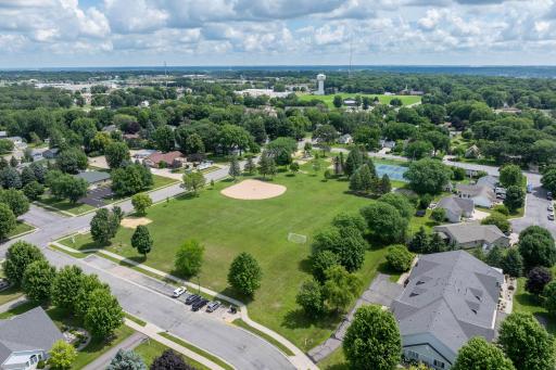 1429 Parkside Lane, North Mankato, MN 56003