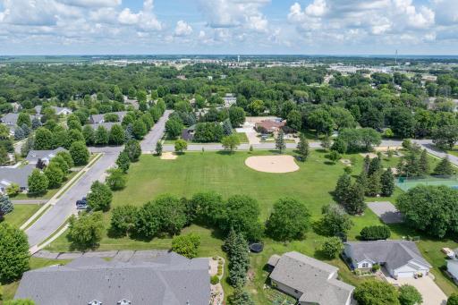 1429 Parkside Lane, North Mankato, MN 56003