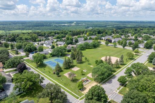 1429 Parkside Lane, North Mankato, MN 56003