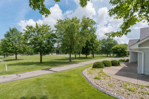 1429 Parkside Lane, North Mankato, MN 56003