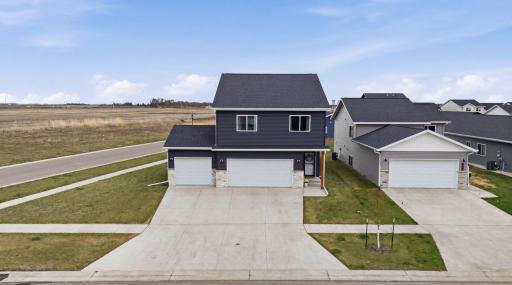 6716 66th Avenue S, Horace, ND 58047