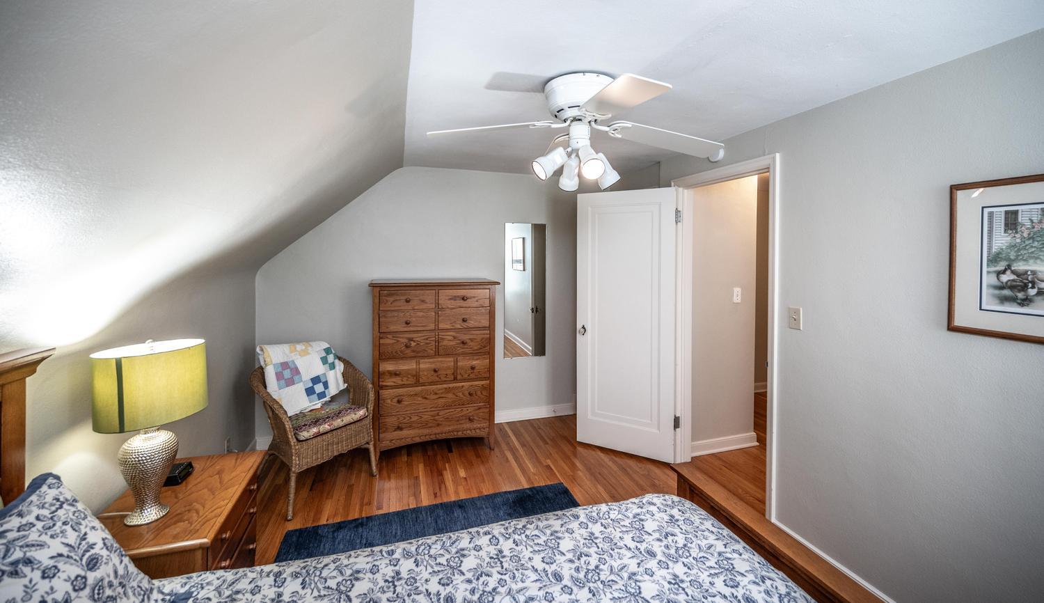 035-010-Bedroom 3-1500x866.jpg
