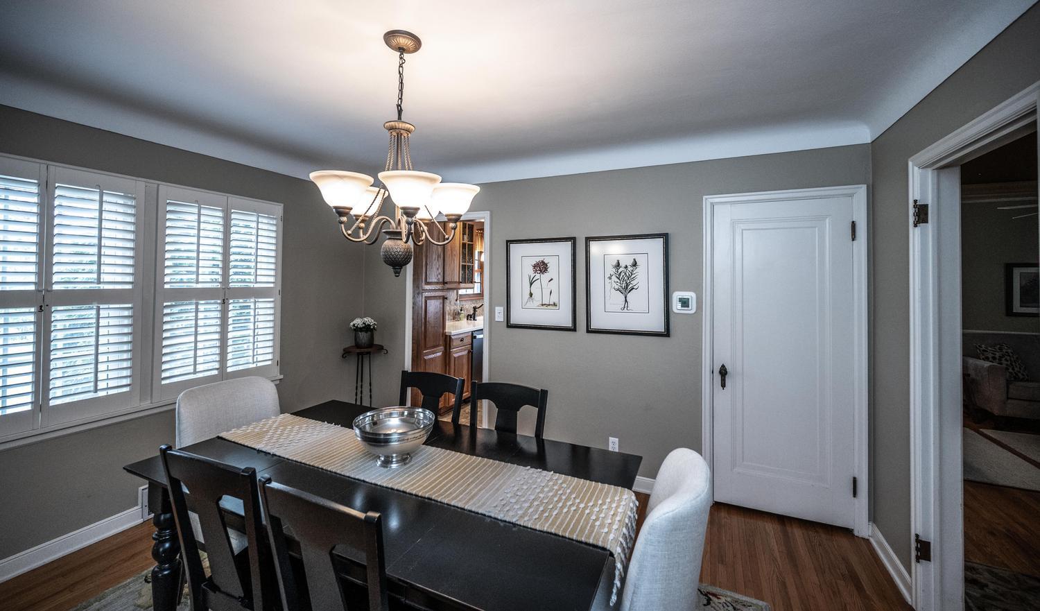 014-019-Dining Room-1500x882.jpg